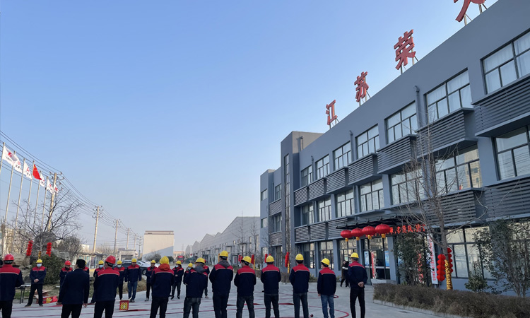 垃圾房生產(chǎn)廠(chǎng)家開(kāi)工配圖二